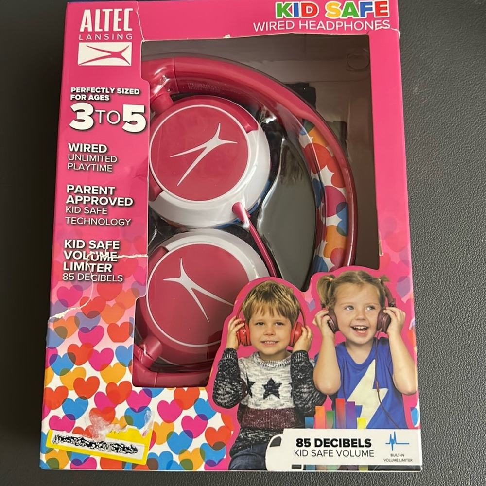 Altec Lansing Kid Safe Volume Limiting Wired Headphones NWT